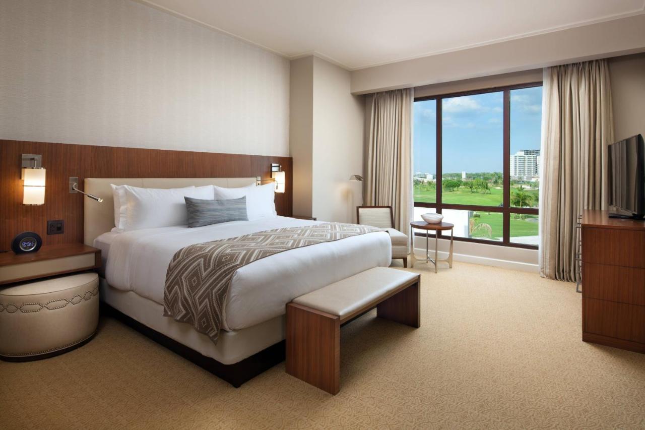 Executive Suite Executive Suite 1 King Golf view,1609752248:JPEG
