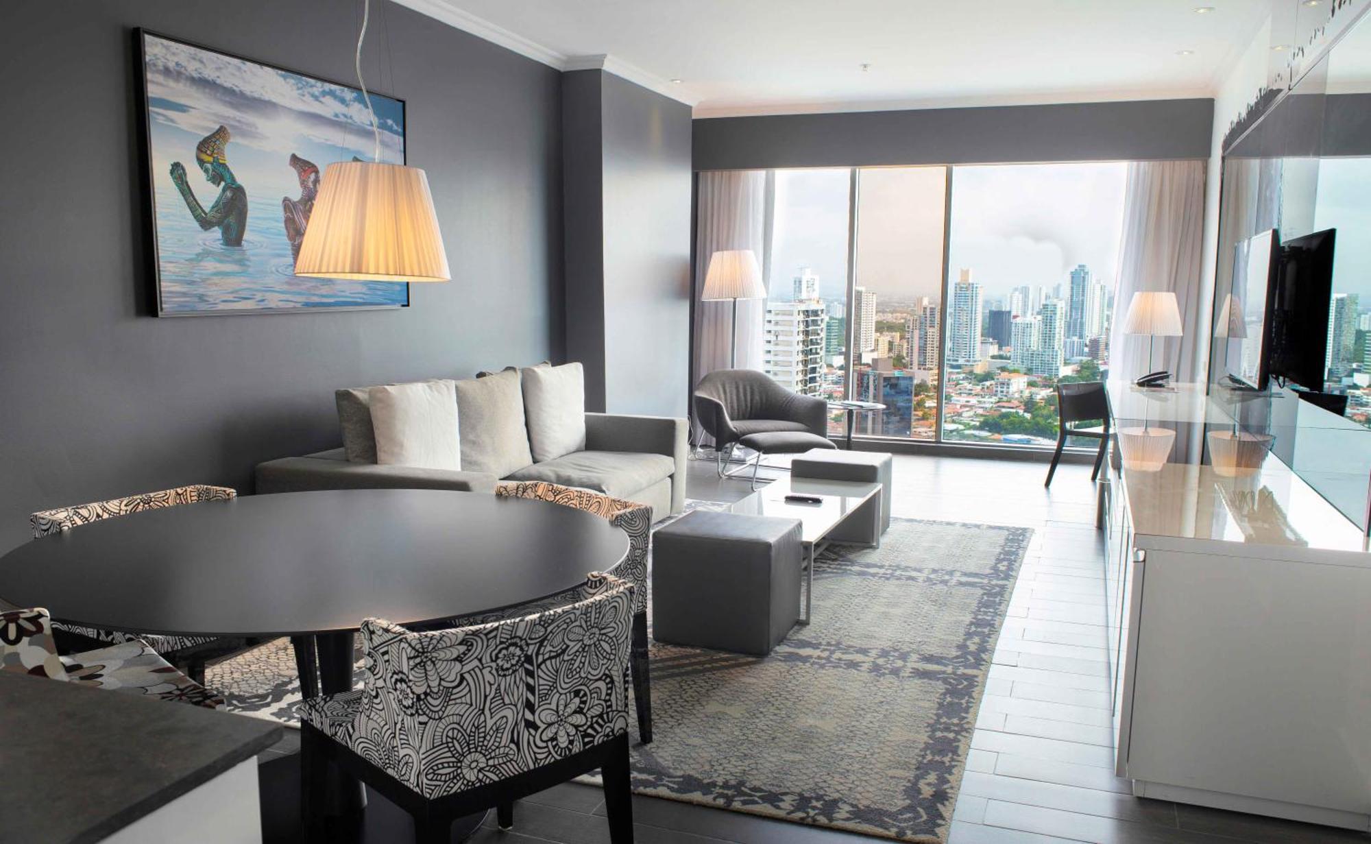 One-Bedroom Suite City View,1543645528:JPEG