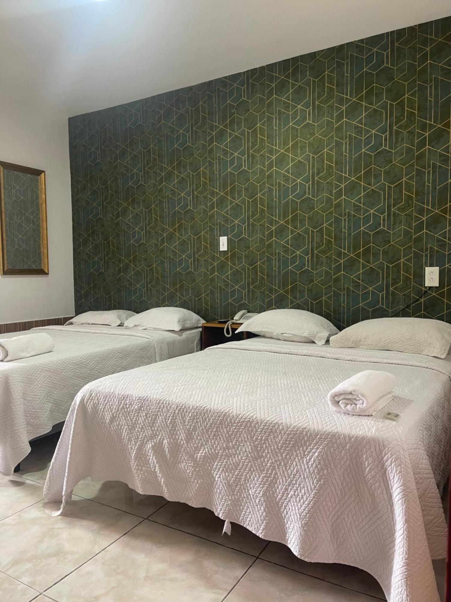 Twin Room,1648896759:JPEG