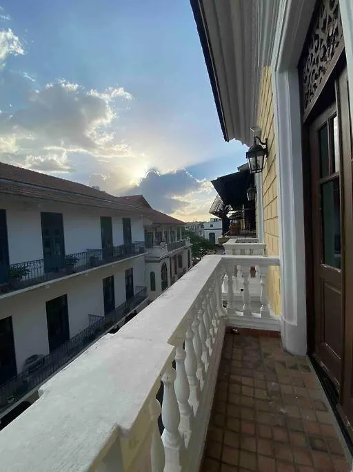 Perfect Location - Beautiful Apt In Casco Viejo-1