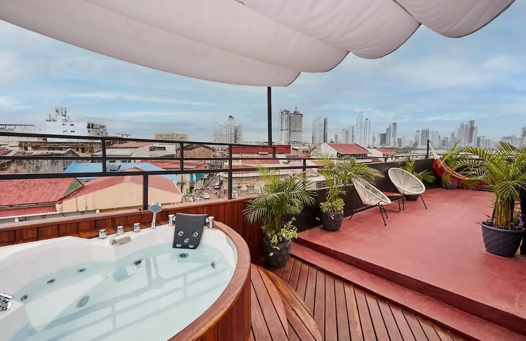 Amazinn Places Rooftop And Cool Desing Skyline Views-1