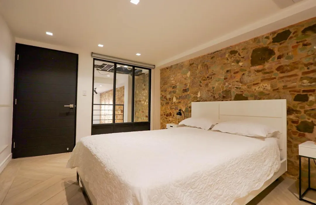 Casa Lefevre 1C - Apartamento De 2 Pisos, 2Hab Con Balcon En Casco-1