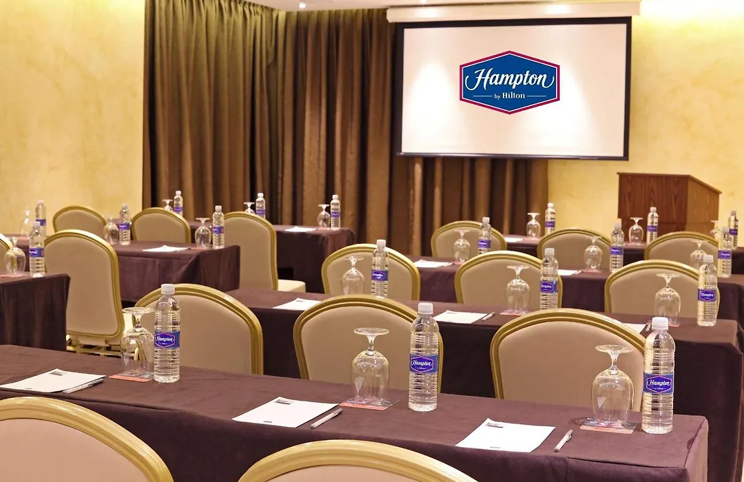 Hampton By Hilton Panama-1