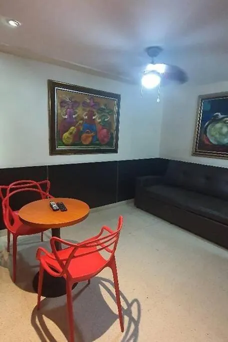 R.1110 Hermoso estudio ejecutivo, área turística.-1