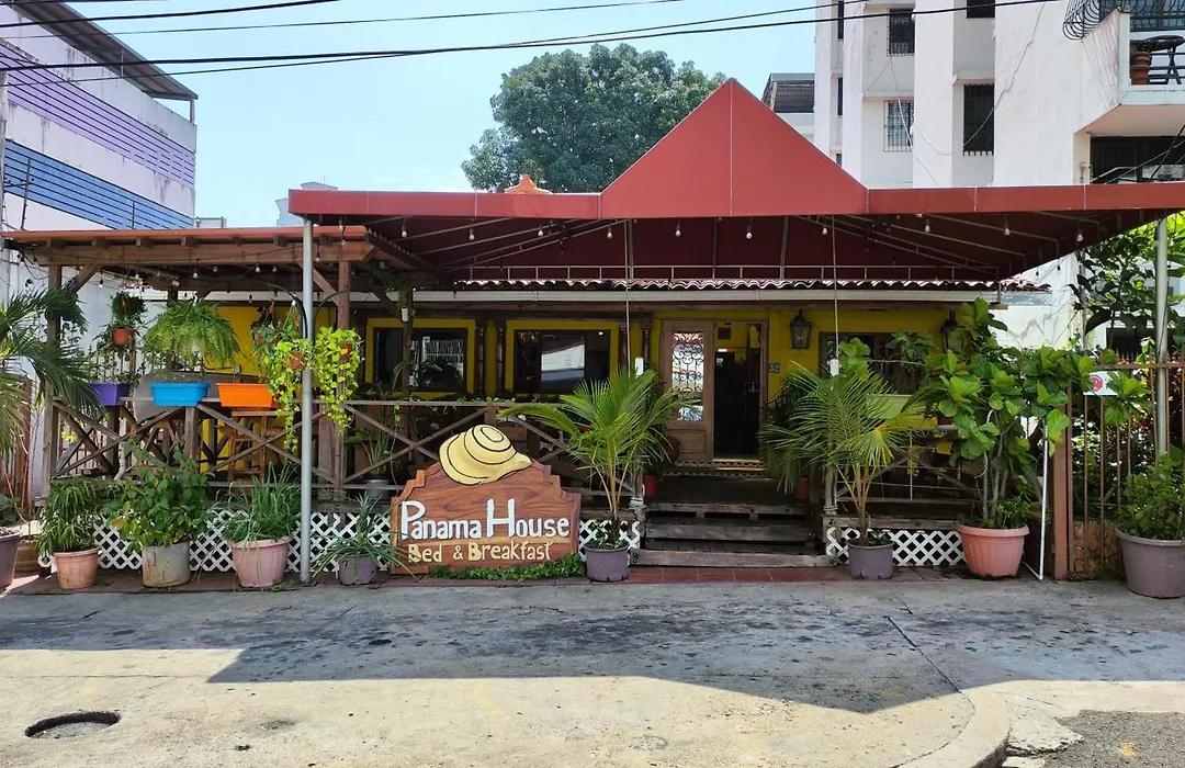 Panama House Bed & Breakfast-1