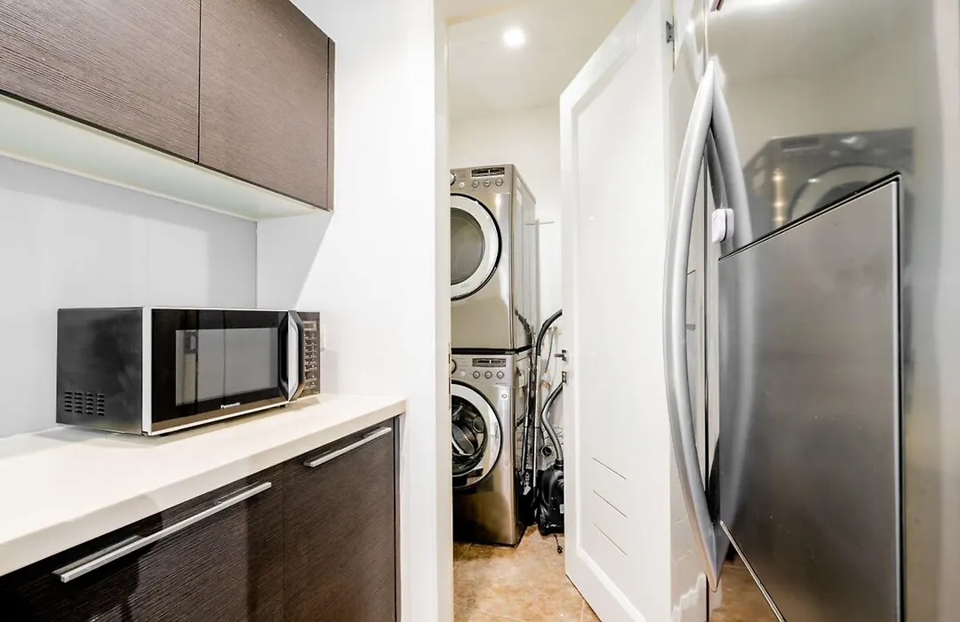 Stunning 2Br With Terrace In Yoo-1