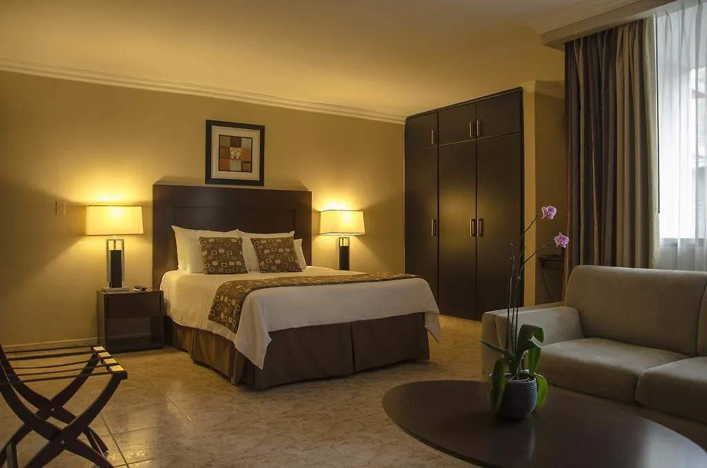 Aparthotel Sevilla Suites-1