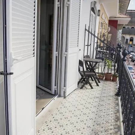 Central Apartment In Casco Viejo - View On Main Plaza-2