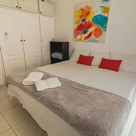 Apartamento Acogedor Bien Ubicado En La Ciudad De Panama-3