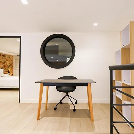 Casa Lefevre 1C - Apartamento De 2 Pisos, 2Hab Con Balcon En Casco-2