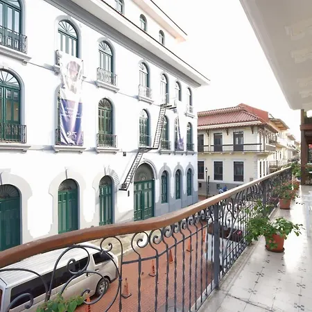 Stunning 2Br With Balcony In Casco Viejo-3