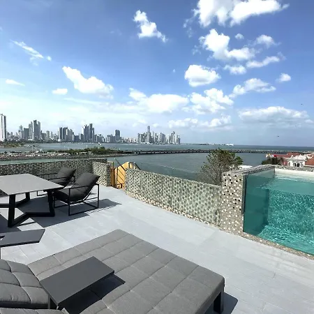 Amazinn Places Penthouse Deluxe, Skyline And Private Rooftop-3