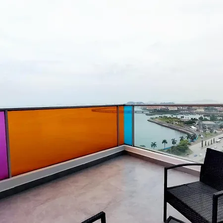 Element Av. Balboa Apartment-3