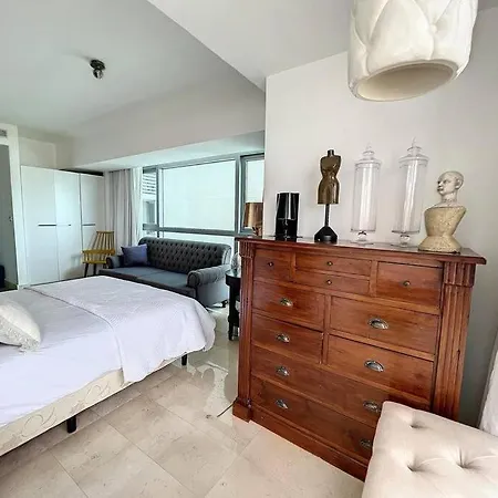 Yoo Luxury Tower Front Sea View Apartment-2