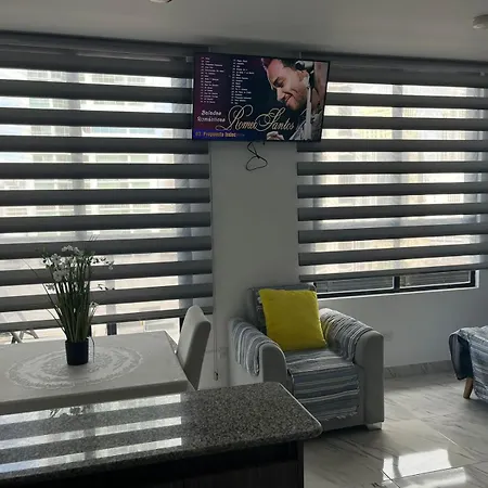 Condo 1100 With Pool-3