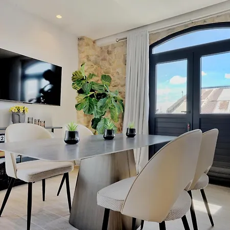 Classy 1Br With Terrace In Casco Viejo-3