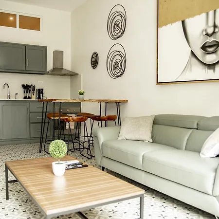 Apartamento en el corazón de Casco Viejo Panamá 14-3