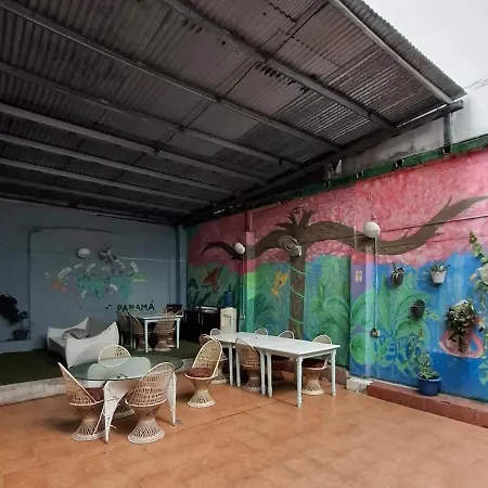 Hostel The Pod 33-2