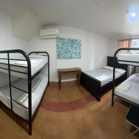Hostel The Pod 33-3