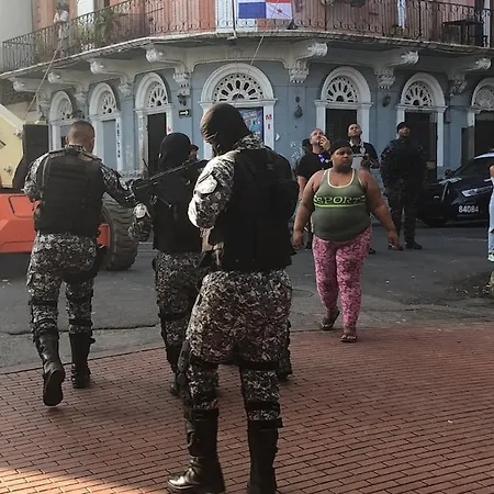 Casa Del Papel Apt - Casco Viejo-2