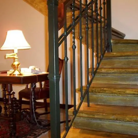 Deville Hotel-2