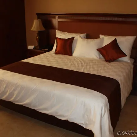 Panama Studio Apartments-3