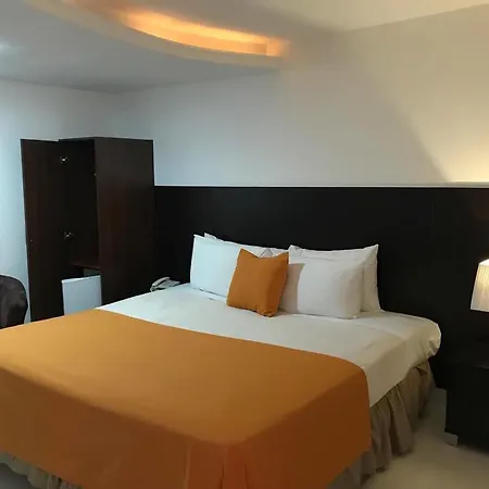 Az Hotel And Suites-3
