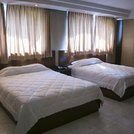 Hotel Roma Plaza-2