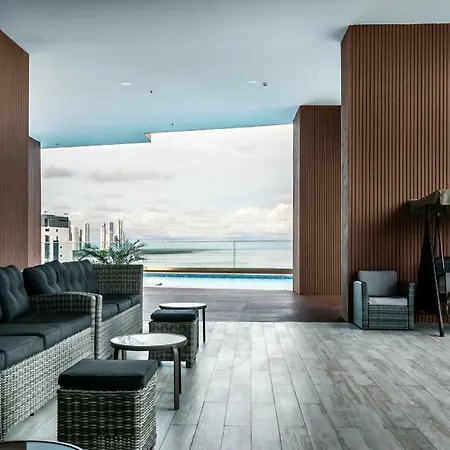 Lush Apartment City View - Ph Quartier Del Mar-3