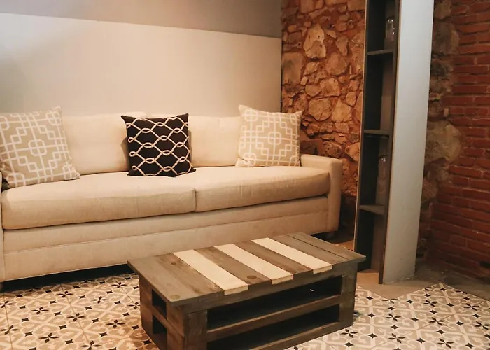 Pet friendly Chic Studio In The Main Plaza Of Casco Antiguo Apartment Panama City