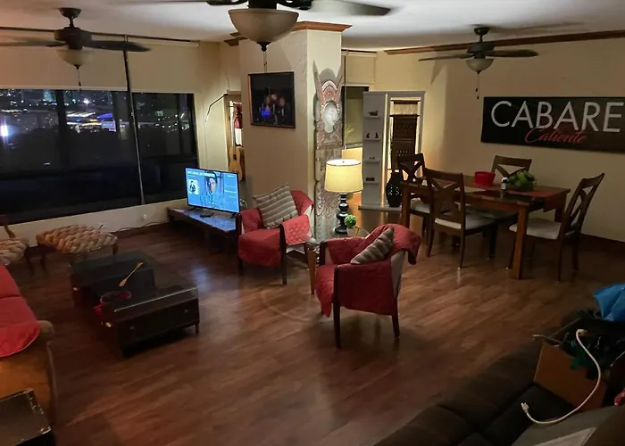 Pet friendly Centrally Located Condo 2 Bedroom And Office Space Panama City