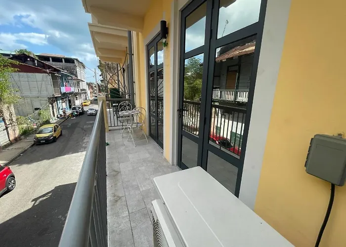 2Br Aptsurrounded By History With Modern Amenities Panamá che accetta animali