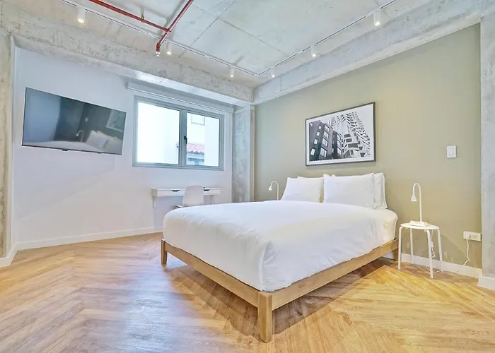 Spacious 2Br In Casco Viejo