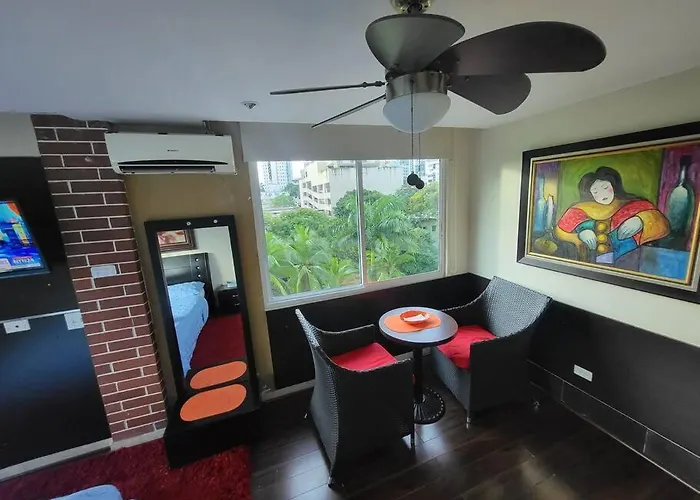 Rina 1113 Hermoso estudio privado, área turística. Ciudad de Panamá