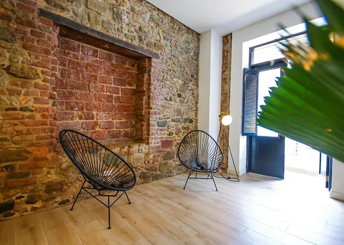 Cozy 2 Bedroom In Casco Viejo With Balcony