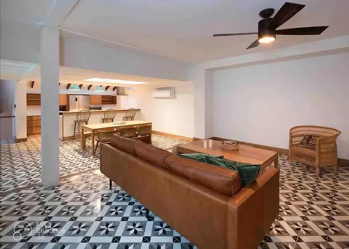 Amazinn Places Casa Bandera III