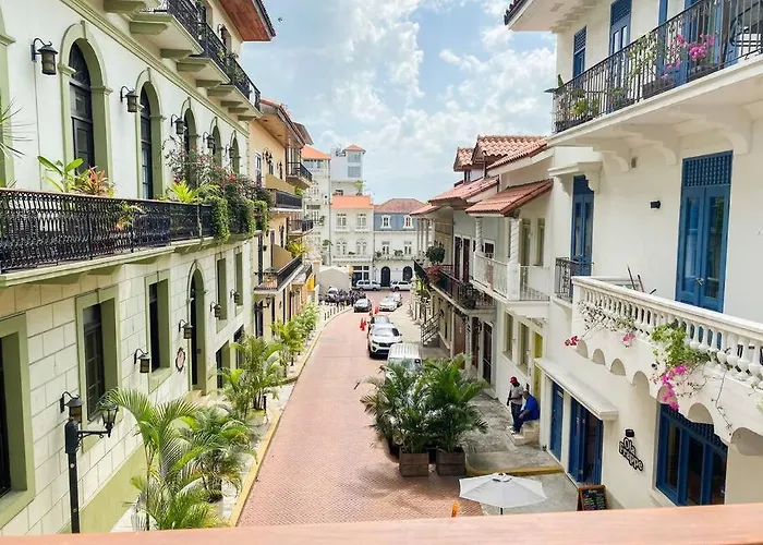 Amazing experience in Casco Viejo historical site1