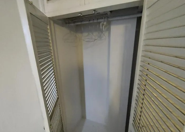 Cuarto En Apartamento En Via Espana