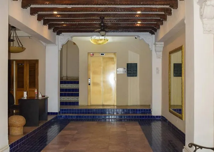 Best Location-Fancy Apartment In Cascoviejo