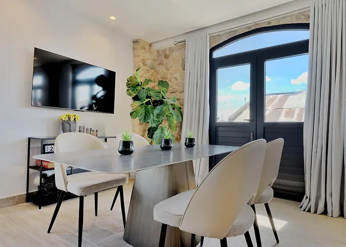 Classy 1Br With Terrace In Casco Viejo