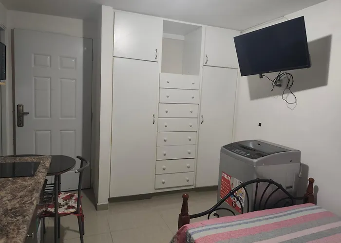 Apartamentito Tipo Estudio Amueblado Tranquilo Y Acogedor Cocina Y Bano Privado Independiente En Chanis Cerca De Costa Del Este