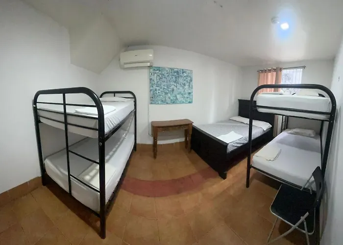 Hostel The Pod 33