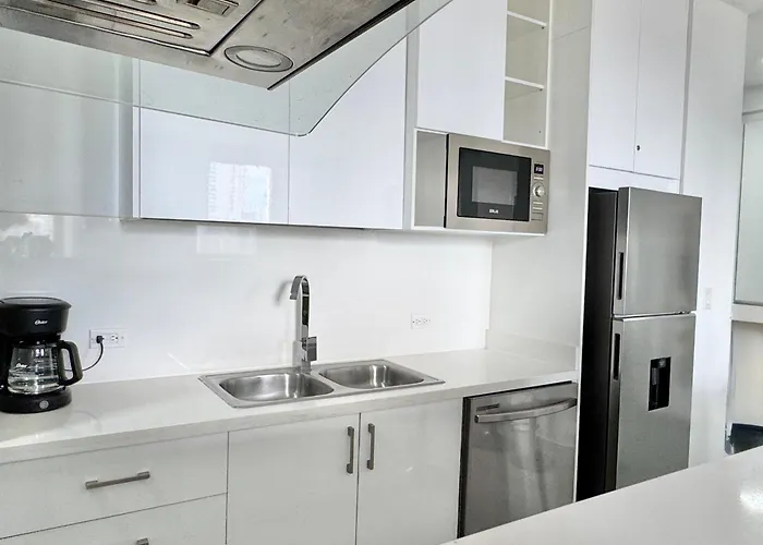 Signature Point Bella Vista, Sea View 2 Br Panama City